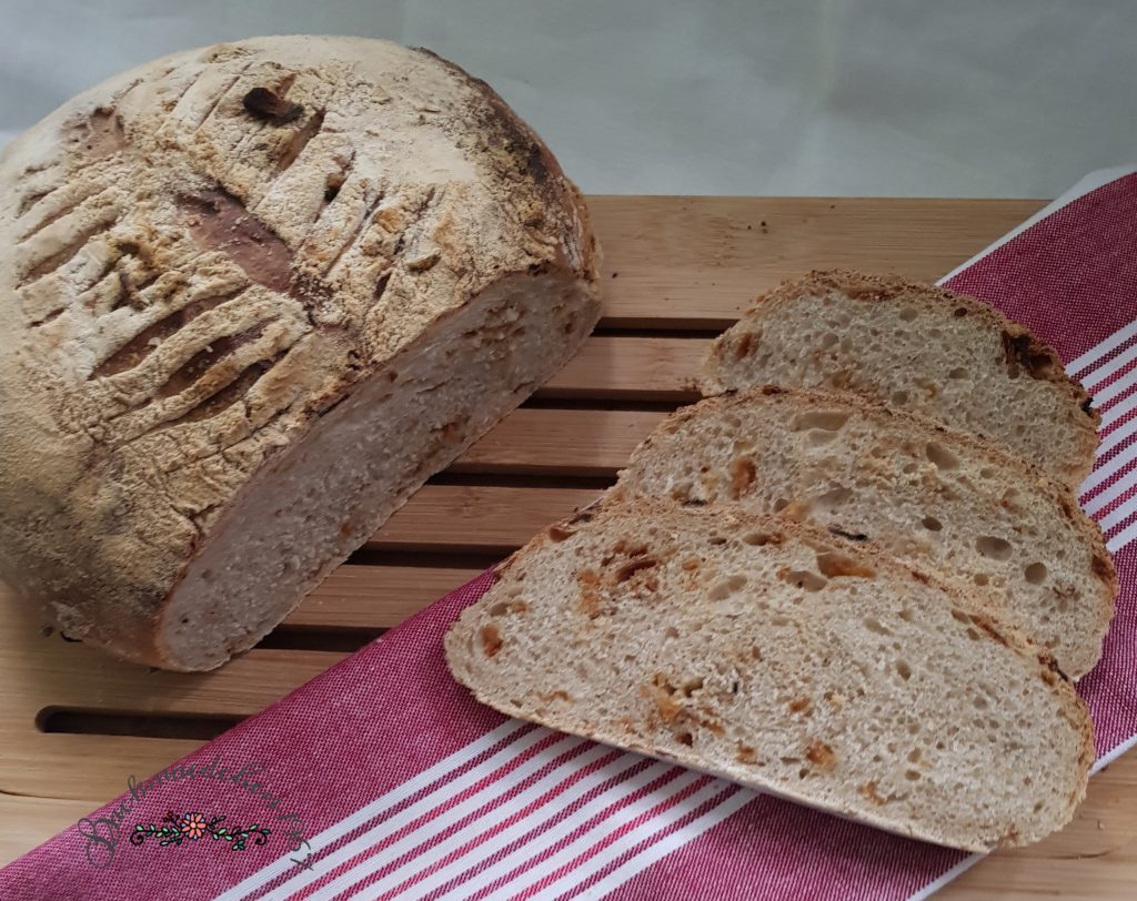 Weizenbrot mit Röstzwiebeln - Backmaedchen 1967