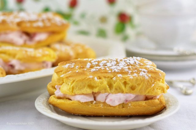 eclairs