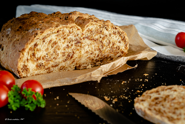 einfaches Zwiebelbrot mit Übernachtgare