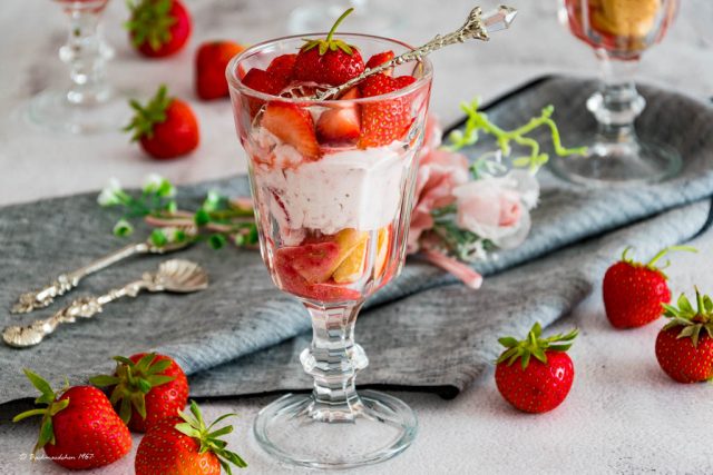 Erdbeer Trifle