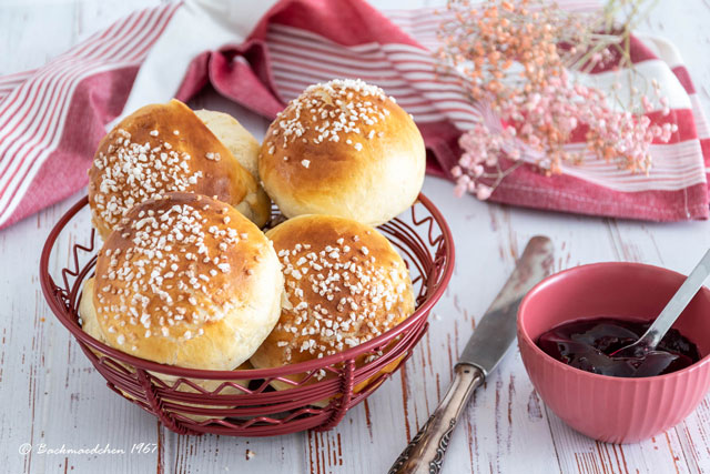 Pikkupullat-weiche süße Brötchen aus Finnland - Backmaedchen 1967