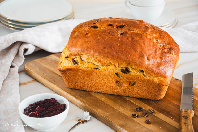 Rosinenbrot-Rosinenstuten